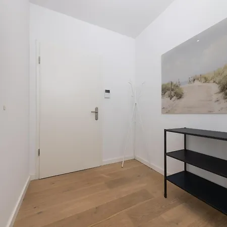 Apartment Strom Acht - Modern Frisch Inkl Stellplatz, Balkon - 200m Zum Alten Strom Rostock