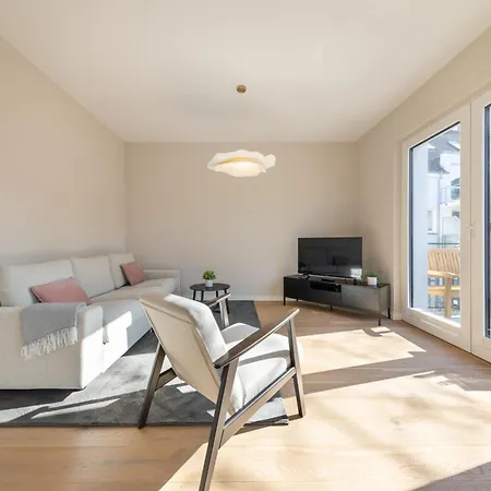 Strom Acht - Modern Frisch Inkl Stellplatz, Balkon - 200m Zum Alten Strom Apartment